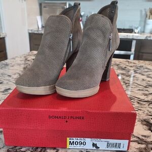 Donald J. Pliner Women's Brown Heeled Boots